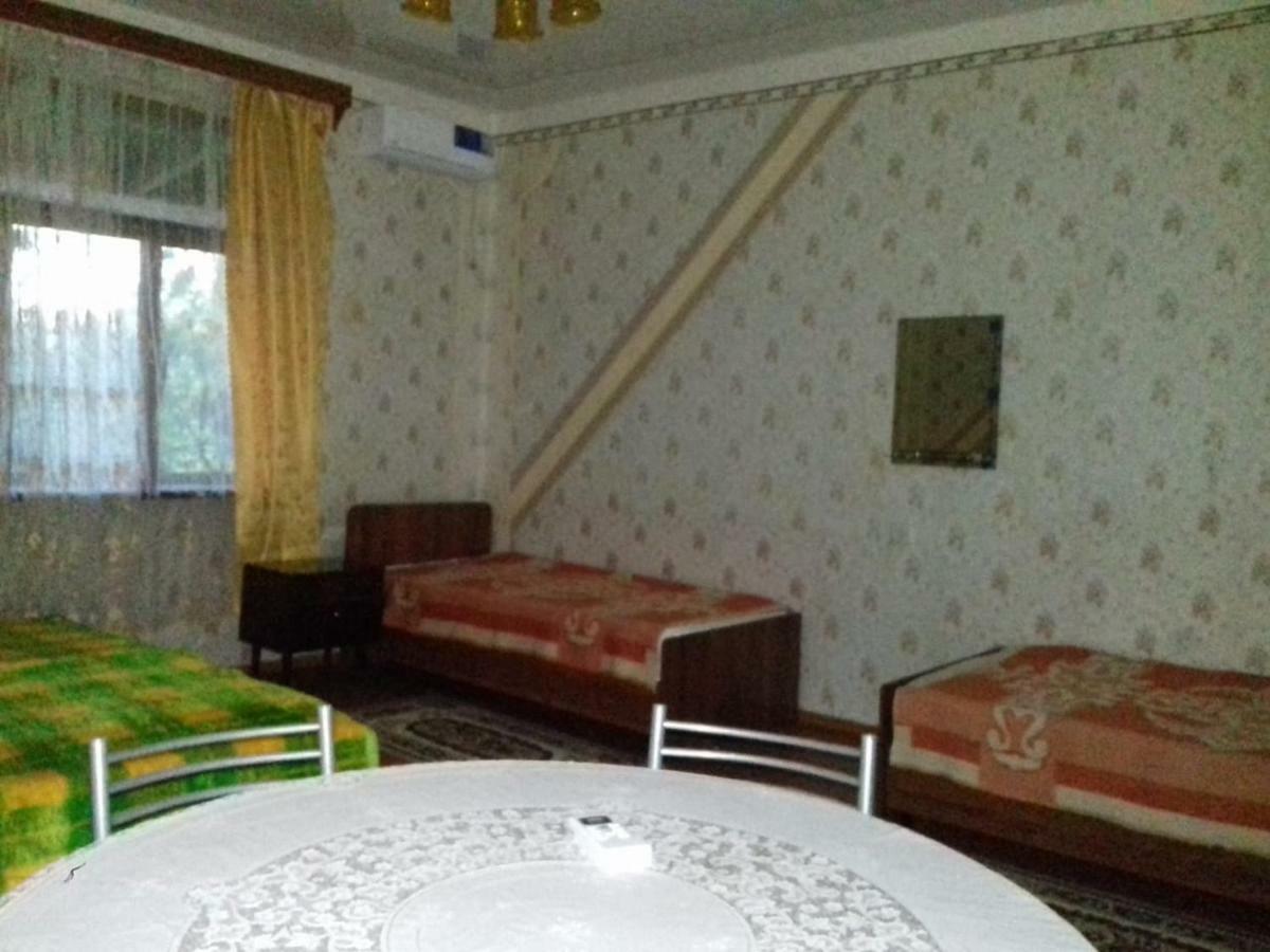 Guesthouse At Oleg'S Zolotoy Bereg Gudauta Exterior foto